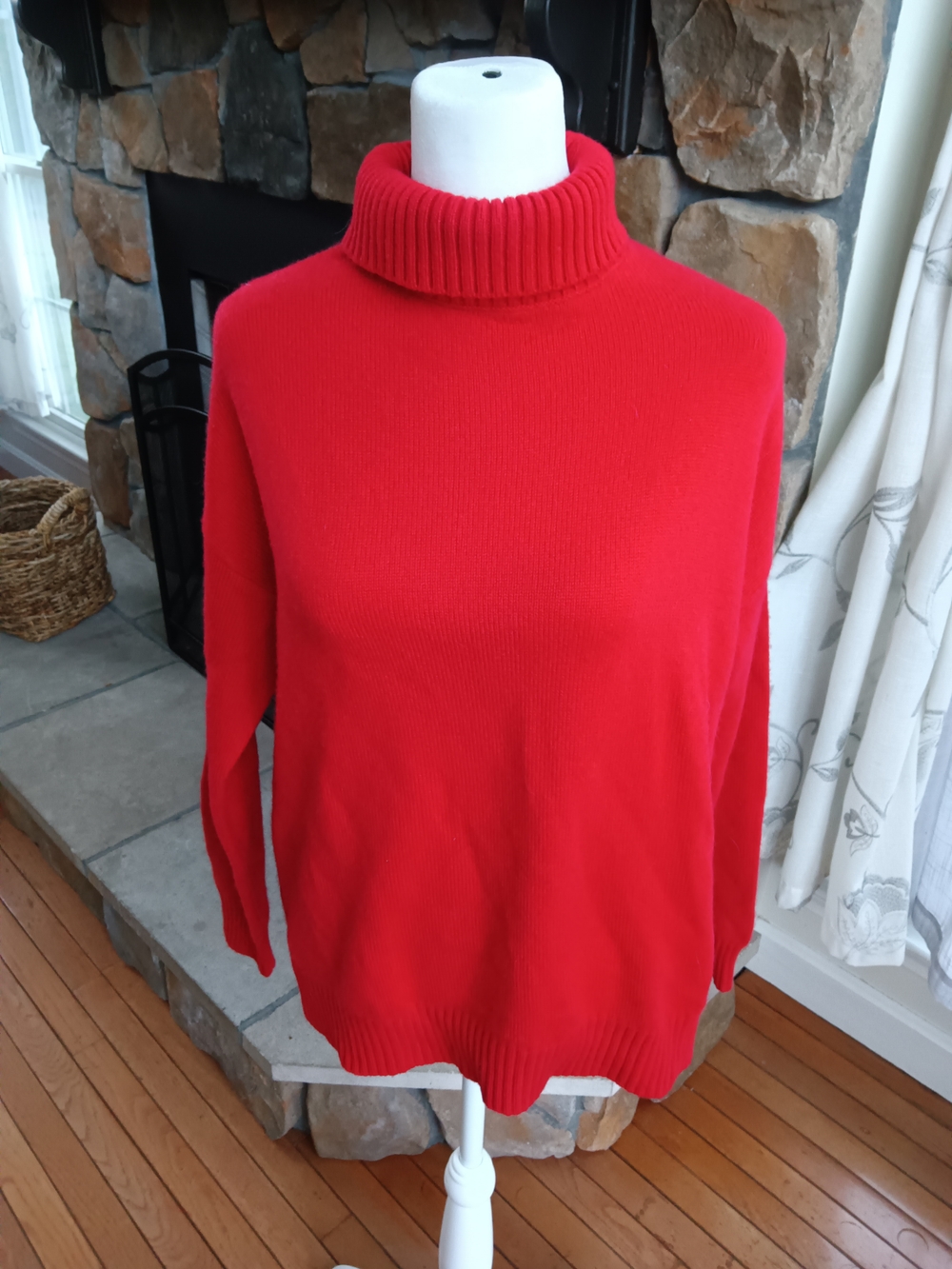 J. McLaughlin Turtleneck Cashmere Sweater - Classic Cozy Knit